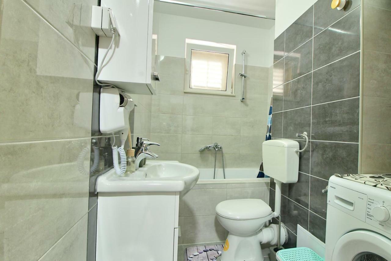 Apartment Marino Макарська Екстер'єр фото